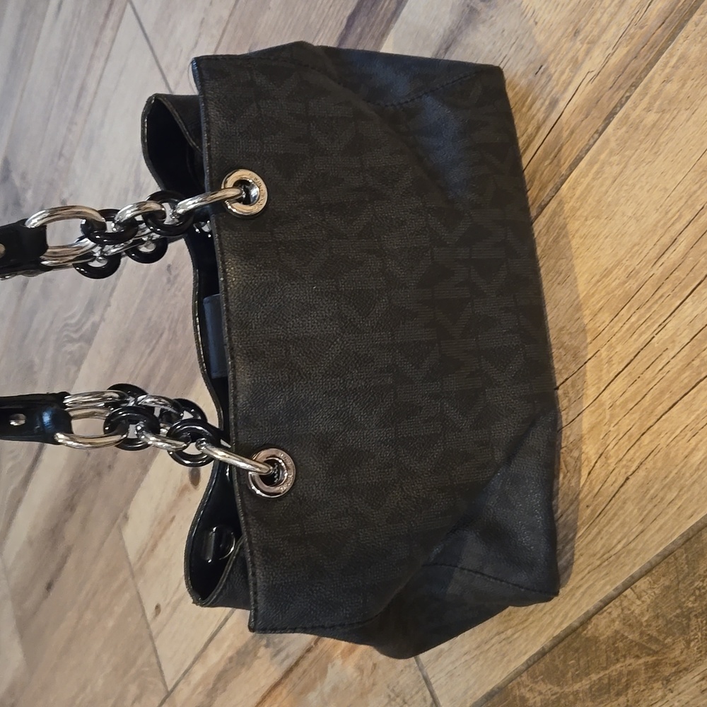 MICHEAL KORS HANDBAG